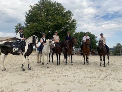 ECOLE D EQUITATION DU VERGER, Centre Equestres à Souvigné-sur-Même