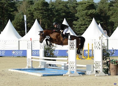 Elevage Du Garret, Centre Equestres à Villeneuve-du-Paréage
