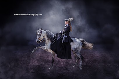 Le Domaine Des Écuyers, Centre Equestres à Sainte-Gemmes-le-Robert