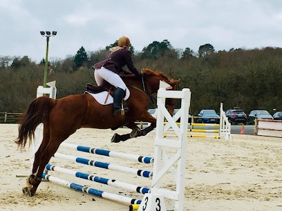 Les Écuries Du Lac, Centre Equestres à La Bachellerie