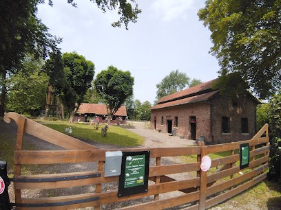 Écurie Du Château, Centre Equestres à Eu