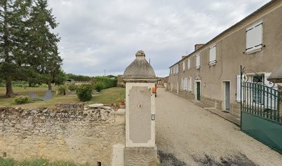 Les Écuries Du Petit Riou, Centre Equestres à Lys-Haut-Layon