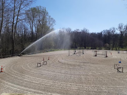 Les Écuries Du Val Fleuri, Centre Equestres à Nesles-la-Vallée