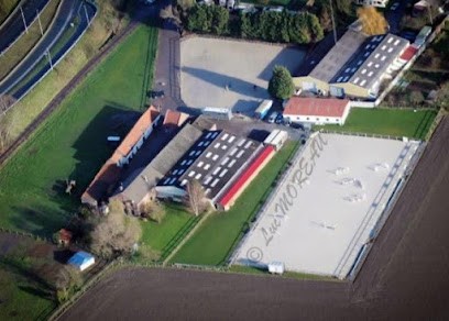 Stables Small Bois, Centre Equestres à Courchelettes