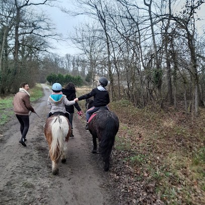 Poney-Club De La Buissonnière, Centre Equestres à Maulay