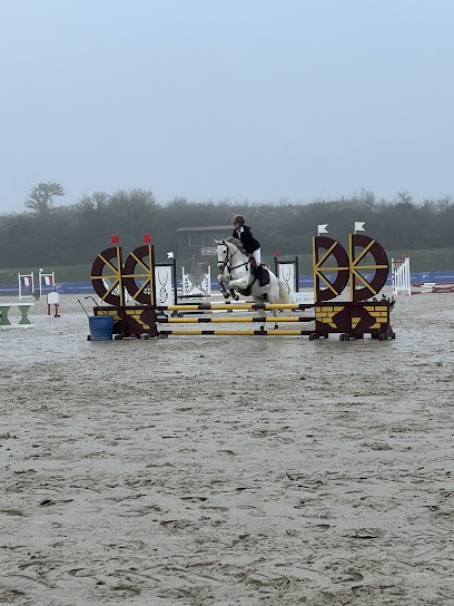 A H MANTOIS VEXIN, Centre Equestres à Saint-Martin-la-Garenne