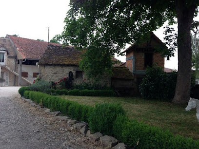 Konczewski Centres Equestres Equitation Marie, Centre Equestres à Marigny-lès-Reullée