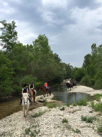 Equestrian Center De Grignan Écurie Julie Radix, Centre Equestres à Grignan
