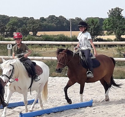 CENTRE EQUESTRE ECURIE DE LESSARD, Centre Equestres à Lessard-le-National