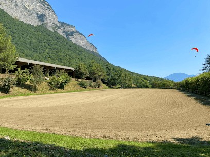 Cm Quarter Horses, Centre Equestres à Lumbin