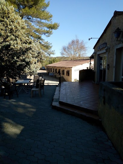 YEARLING CLUB, Centre Equestres à Peypin