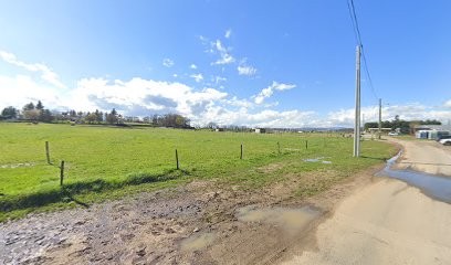 Equestrian Center - Écuries De Bois Dieu, Centre Equestres à Lissieu