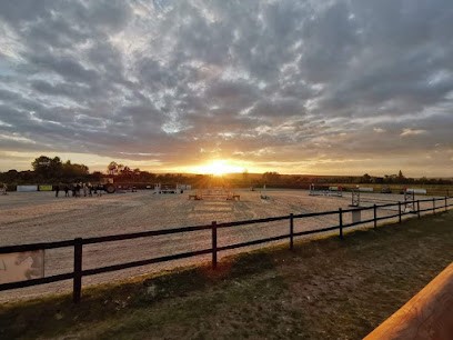 Parc équestre des Sablons, Centre Equestres à Val-de-Reuil
