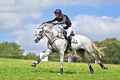 Haras Du Montceau, Centre Equestres à Gilly-sur-Loire