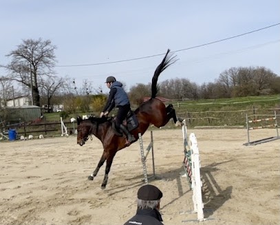Ecurie Lm Jumping, Centre Equestres à Mathay