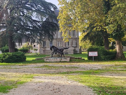 Sci Du Haras Du Chateau De Romegoux, Centre Equestres à Romegoux