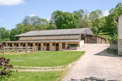 Equestrian Center Écurie Du Rubis Pension Horse And Pony Club, Centre Equestres à Sammeron