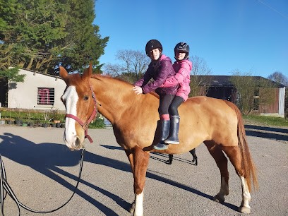 Écurie poney club du Soleil, Centre Equestres à Ploërmel