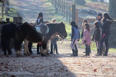 Equestrian Center Pony Club De Saint Palais, Centre Equestres à Saint-Palais