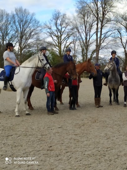 Les Écuries De Pommeil, Centre Equestres à Guéret