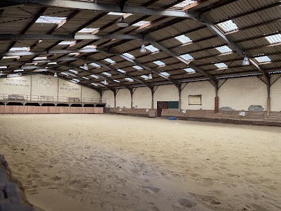 S H DE ST SEURIN SUR L ISLE, Centre Equestres à Puynormand
