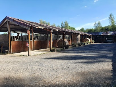 Ecurie De L'Evasion, Centre Equestres à Villeneuve-la-Guyard