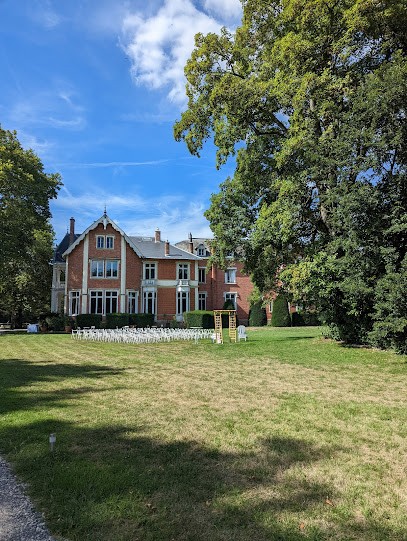 Haras de Maison Blanche, Centre Equestres à Lésigny