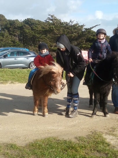 Stud De Kergueral, Centre Equestres à Melgven