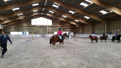Stables Km, Centre Equestres à Saint-Usuge