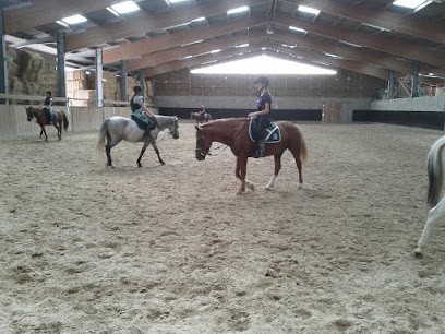 Ferme Equestre des Proyes, Centre Equestres à Trondes