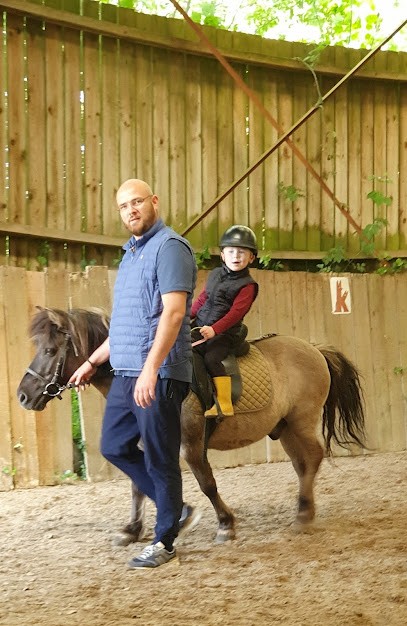 Ecurie De La Poterie, Centre Equestres à Wimille