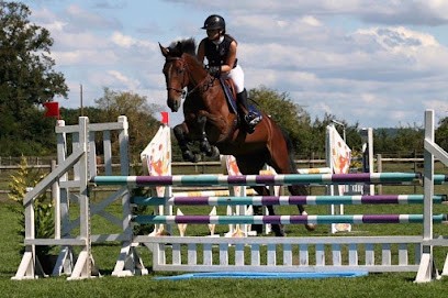 Écurie Mv, Centre Equestres à Faleyras