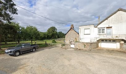 Ecuries Des Daumeries, Pension pour Chevaux à Sacé