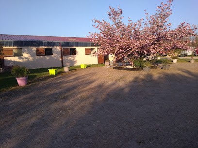 Les Écuries Du Cerisier, Centre Equestres à Houlbec-Cocherel