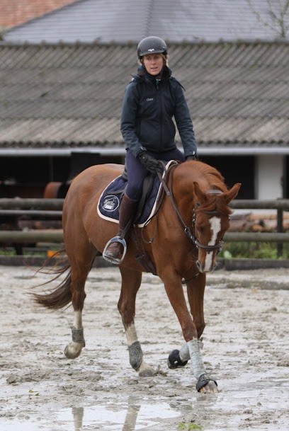 Equestrian Club Of Menneville, Centre Equestres à Menneville