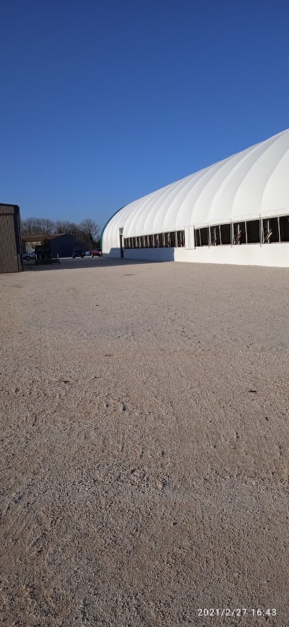 Les Ecuries Du Cray, Centre Equestres à Foulain