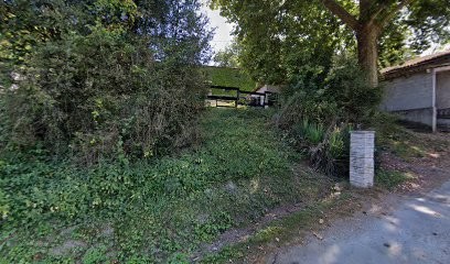 ECURIE DE LA TEOULERE, Centre Equestres à La Croix-Blanche