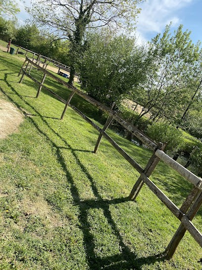 Au pré de Marboz, Centre Equestres à Villemotier