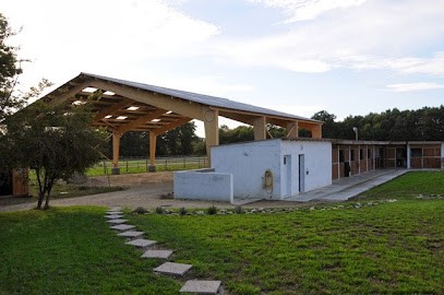 Écuries de Loudjil, Centre Equestres à Sainte-Gemme