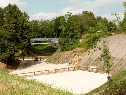 Equestrian Center Du Fort De Feyzin, Centre Equestres à Feyzin