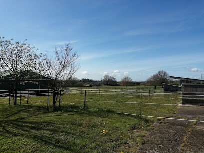 La Grange De Pretot, Pension pour Chevaux à Fougeré