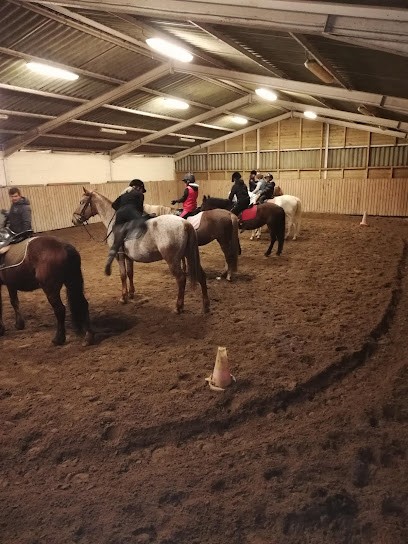MASNIERES EQUITATION, Centre Equestres à Masnières