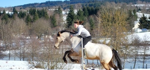 Gratien Agathe, Centre Equestres à Cunlhat