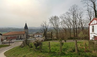 Dermit Martin, Centre Equestres à Mendionde