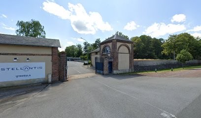 Cartron Emmeline Maude, Centre Equestres à Lamblore
