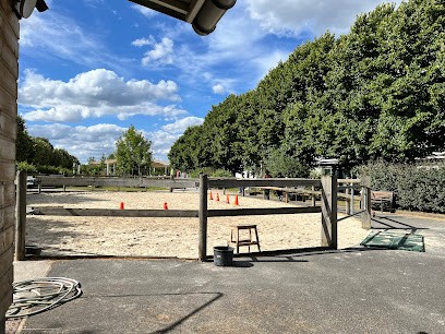 Poney Club - Westfield Carré Sénart, Centre Equestres à Lieusaint