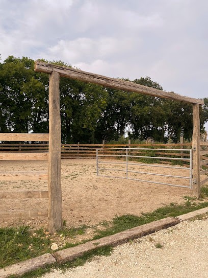 Red Apple Ranch, Pension pour Chevaux à Clavette