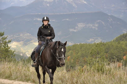 Écuries Les Chevaux Du Diois, Centre Équestre à Die