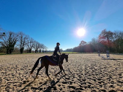 Ecurie De Bergerac, Centre Equestres à Creysse