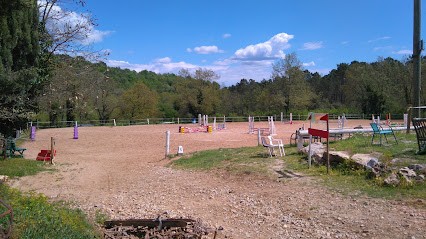 LES CAVALIERS DOMAINE EQU DE ST PAUL, Centre Equestres à Saint-Paul-en-Forêt